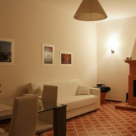 Casetta In Fiore Apartment